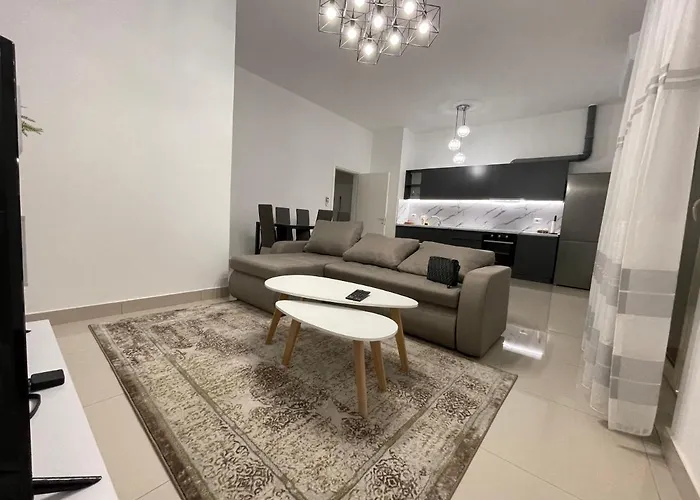 Westwood 2bd Apartman Durrës